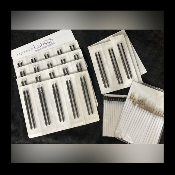 Application Eyelash Extension Brushes for Extensions & Makeup. New & Sealed - Picture 1 of 9
